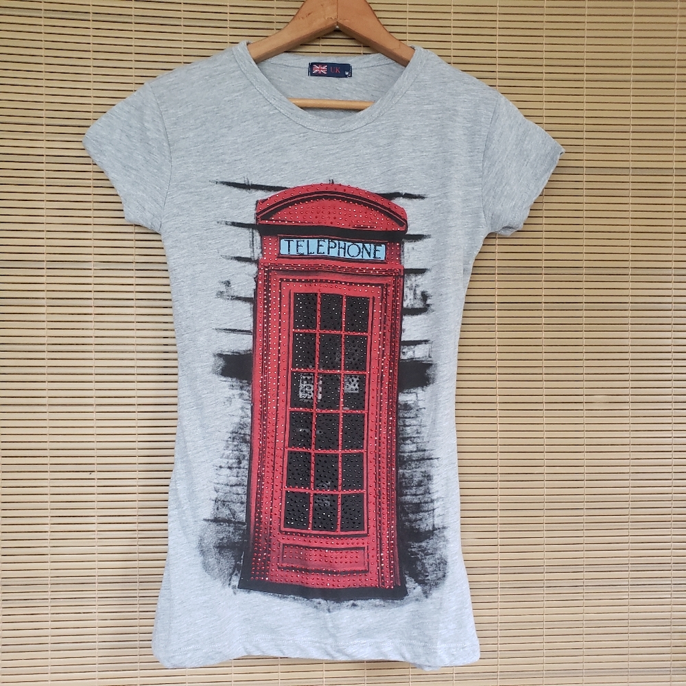 Dr. Who Phone Booth tee shirt size Med. Wmns
